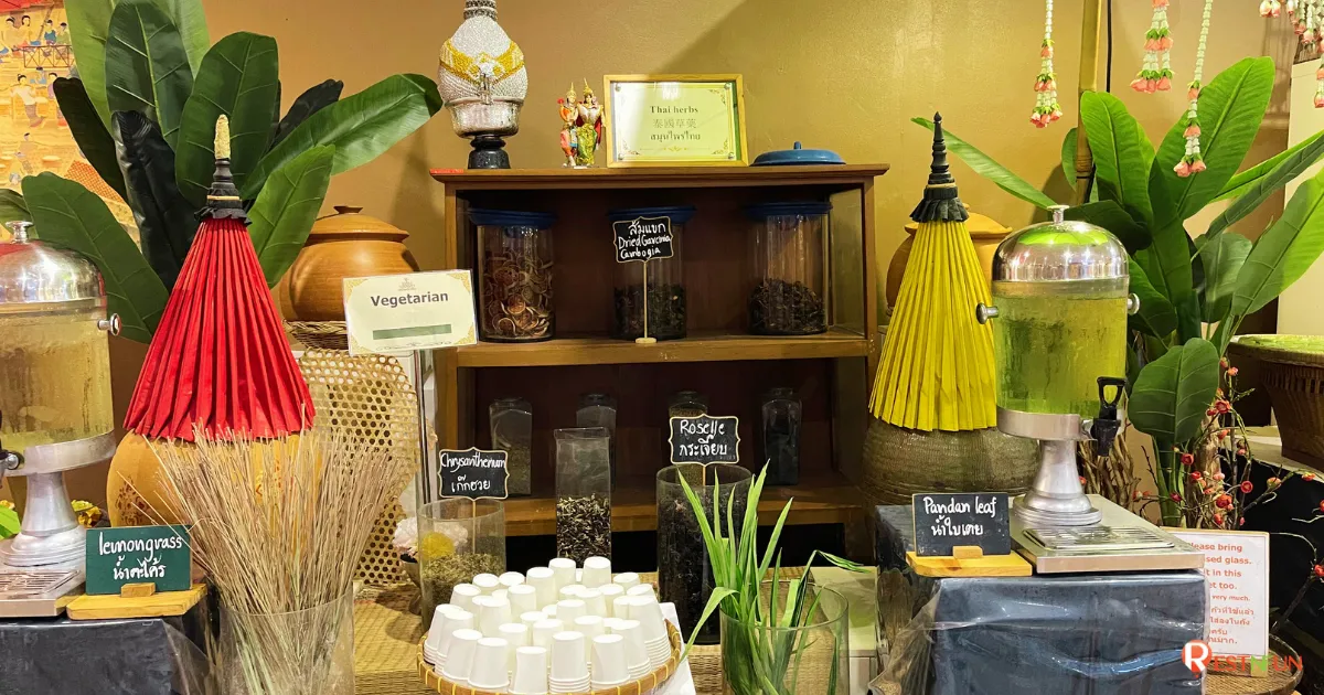 สยามนิรมิต ภูเก็ตมีเมนูอาหาร vegatarian ด้วย